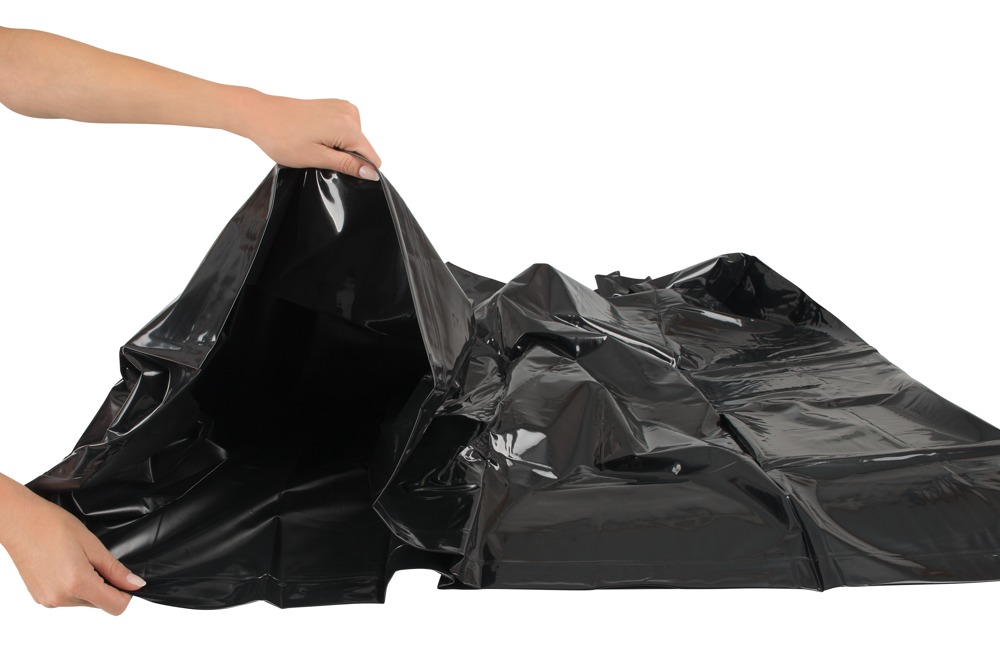 A hot shiny vinyl duvet cover!
This black duvet cover is for... FC - Vinyl Duvet Cover - Black photo-2