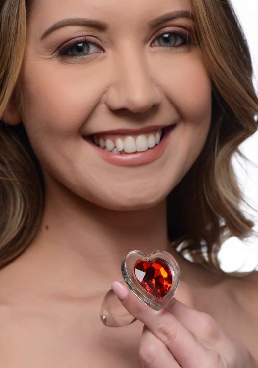 Decorate your derriere with a sparkling red heart! Display y... Booty Sparks - Heart Gem Glass Anal Plug S-size - Red photo-3