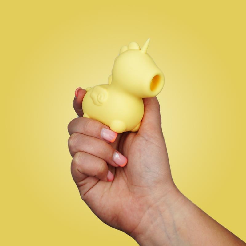 Create real magic with this discreet mini unicorn vibrator. ... Unihorn - Bean Blossom Clitoral Vibe - Yellow photo-2