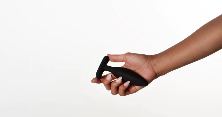 The Vesta butt vibrator is designed for a silky smooth exper... Je Joue - Vesta Vibro Butt Plug - Black photo-4