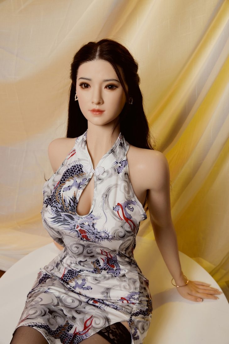 To check the sample of realistic doll visit our showroom.
... Yuri Japanese Curvy Realistic Sex Doll, Curvy Body, Ultra Soft Silicone 150 cm (4’9 ft) photo-2