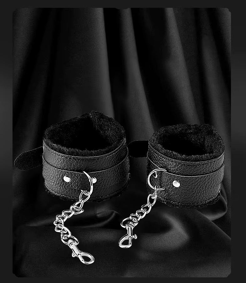 Bondage gear restraint set
Material: Iron, Alloy, PU Leathe... MT - Bondage Spreader w Cuffs - Pink photo-6