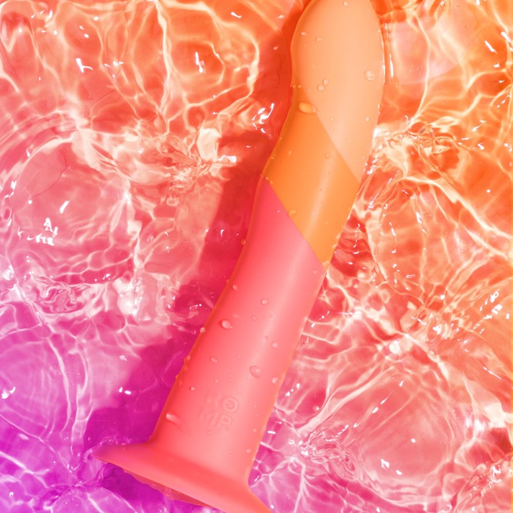 Dizi's curved shaft offers 7 inches of smooth, silky sed... Romp - Dizi Dildo - Red photo-2