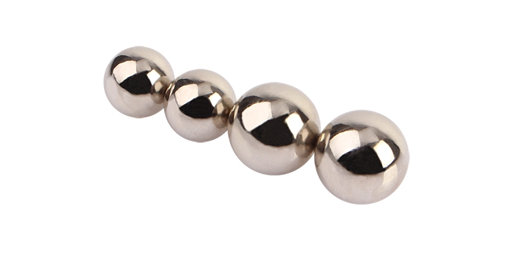 Metal Coated Magnets, With No Piercing, External Use Only.
... Chisa - Mighty Magnetic Nipple Orbs Kit - Silver photo-4