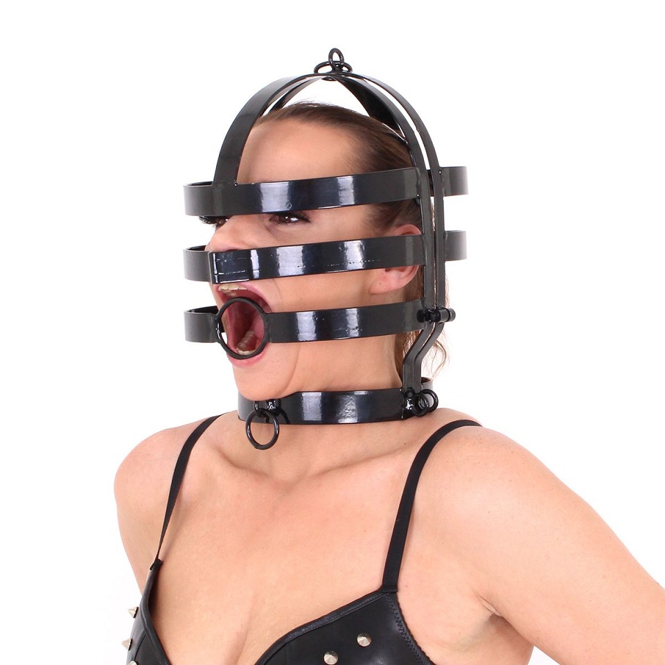 A tough piece of steel.
A very tough looking head cage from... Kiotos - Steel Head Cage - Black photo-6
