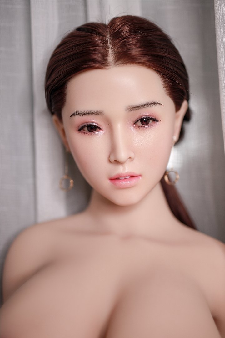 如想查看真人娃娃样办,请到我们的展示室。
我们明白有些客户在订购前会想亲自感受真人娃娃的材质,样办可于我们的香港深水... Jao 日本仿真实体娃娃,巨乳,超软矽胶 170 cm(5'6 英尺) 照片-12