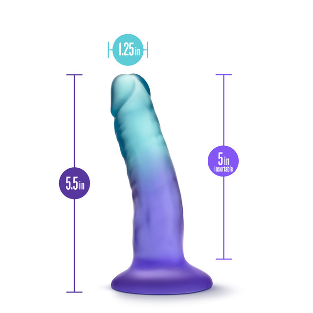 B Yours Morning Dew is a beautiful and realistic dildo with ... B Yours - Morning Dew Dildo 12.8cm - Blue photo-6
