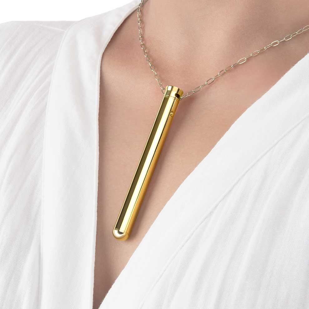 Make a sex-positive fashion statement and relish orgasms on ... Le Wand - Vibro Necklace - Gold photo-2