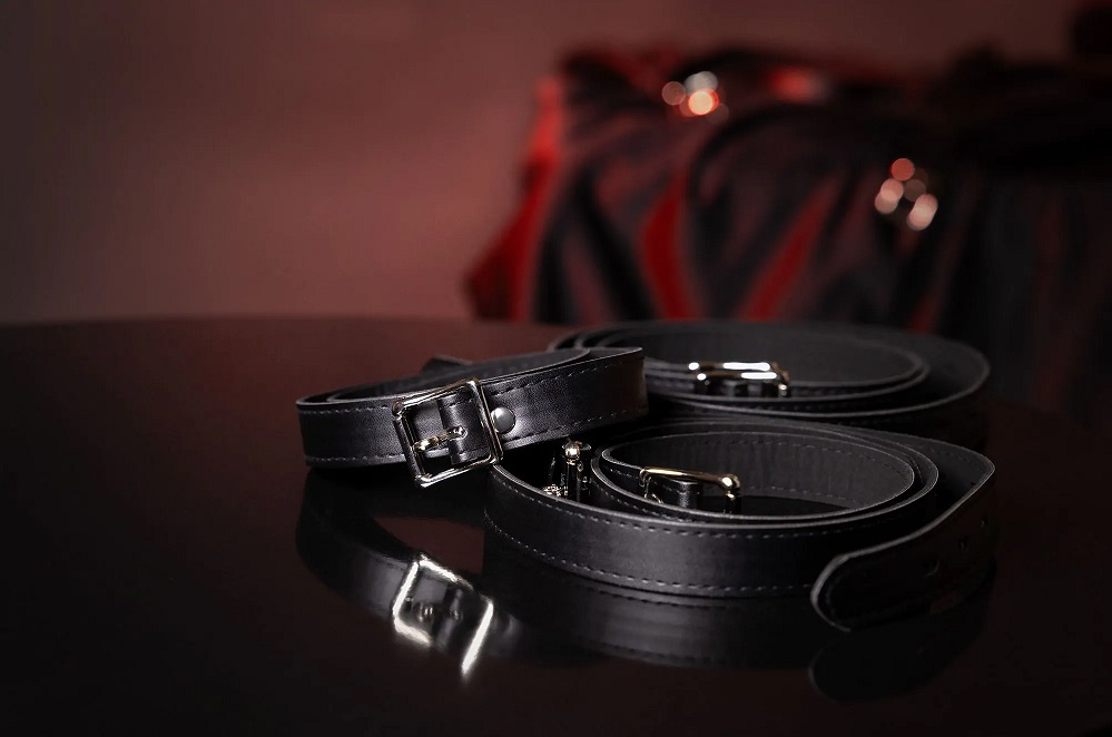 Do you want to take control of your submissive in your BDSM ... Ouch - Full Body Bondage Belts - Black photo-6