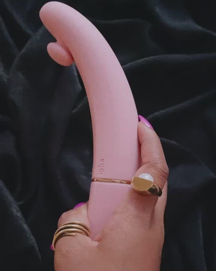 The OhMyG is a silent G-spot massager sex toy for bodies wit... Ioba - OhMyG G-Spot Vibrator - Pink photo-6