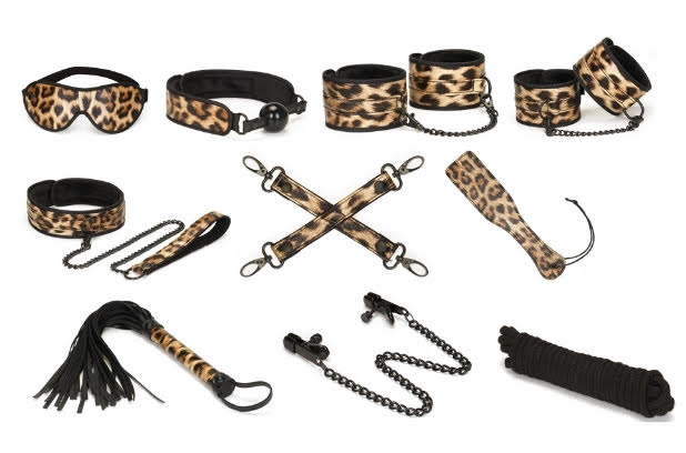 Material: Faux Leather, Velvet (lining)
Adjustable ... Liebe Seele - The Animal Kit - Black photo-15