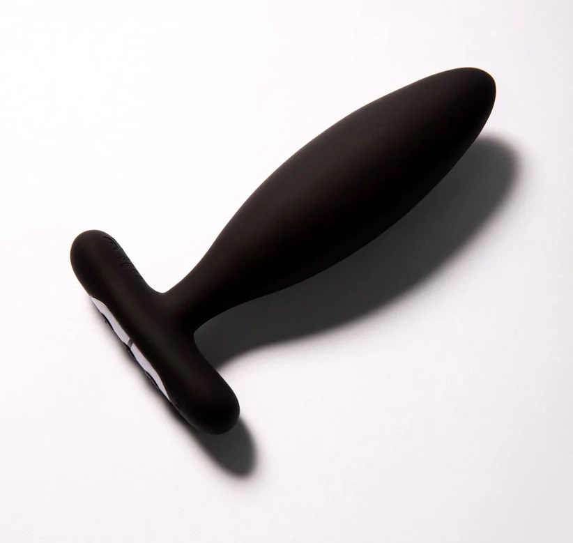 The Vesta butt vibrator is designed for a silky smooth exper... Je Joue - Vesta Vibro Butt Plug - Black photo-10