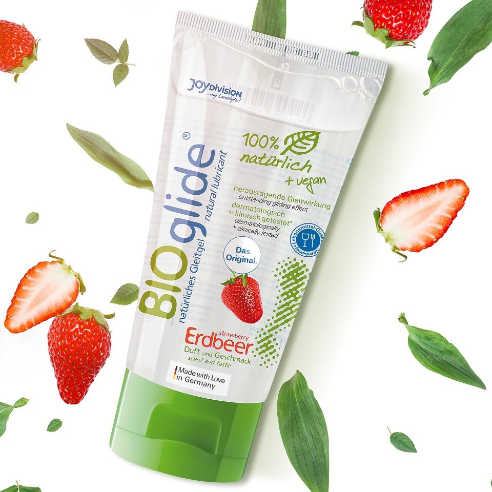 BIOglide strawberry – With a seductive-sweet strawberry note... BIOglide - Strawberry Lube - 80ml photo-2