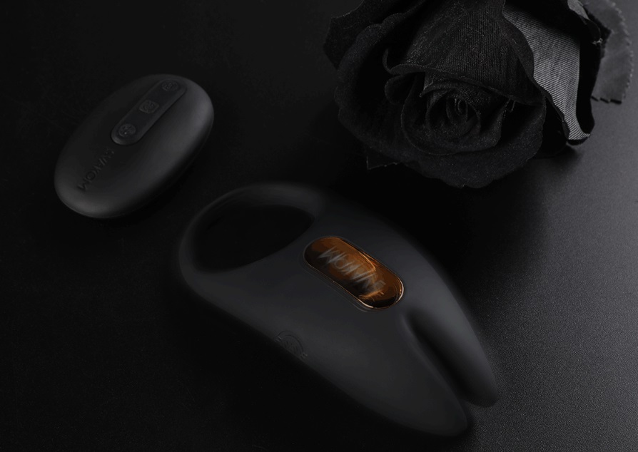 坐下来,让自己舒适一点,然后让 SVAKOM APP 掌控一切。Winni 2 具备蓝牙功能,完全兼容 SVAKOM A... Svakom - Winni 2 阴茎环 - 黑色 照片-9