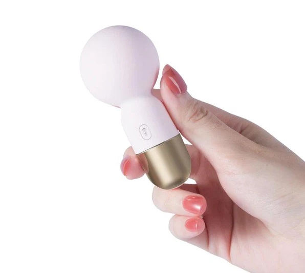The cute, mini vibrating wand massager can be easily carried... Honey Play Box - Pokewan Mini Massager - Pale Violet photo-3