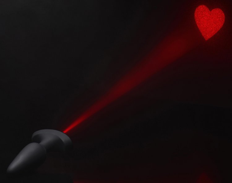 Show off your heart and your rhythm! This anal plug has a br... Booty Sparks - Laser Heart Anal Plug S - Black photo-7