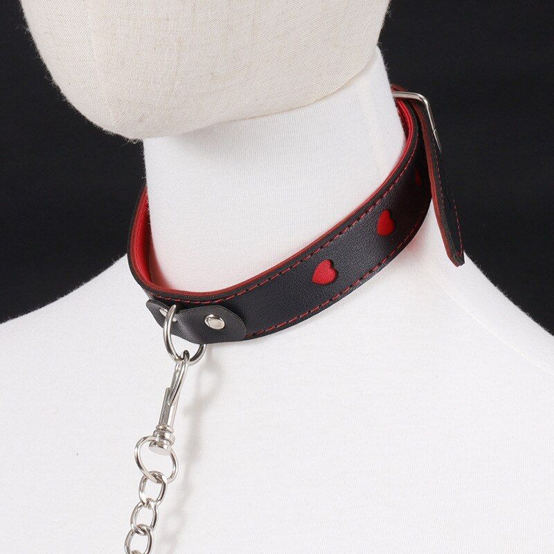 Collar with Leash and heart-shaped red decoration
Material ... MT - Heart Collar w Leash - Black/Red photo-4
