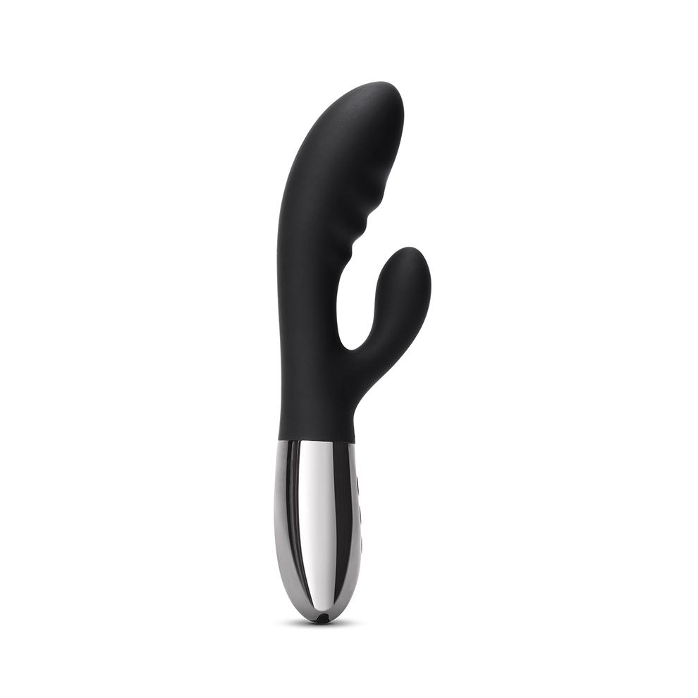 Why choose between clitoral and G-spot orgasms when you can ... Le Wand - Blend - Black photo-3