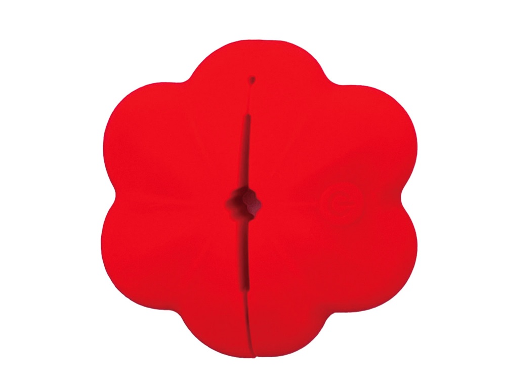 Pinch and vibrate! Soft silicone feels gentle on the skin. N... Atelier Treasure - Chikura Remote Nipple Clamps - Red photo-3