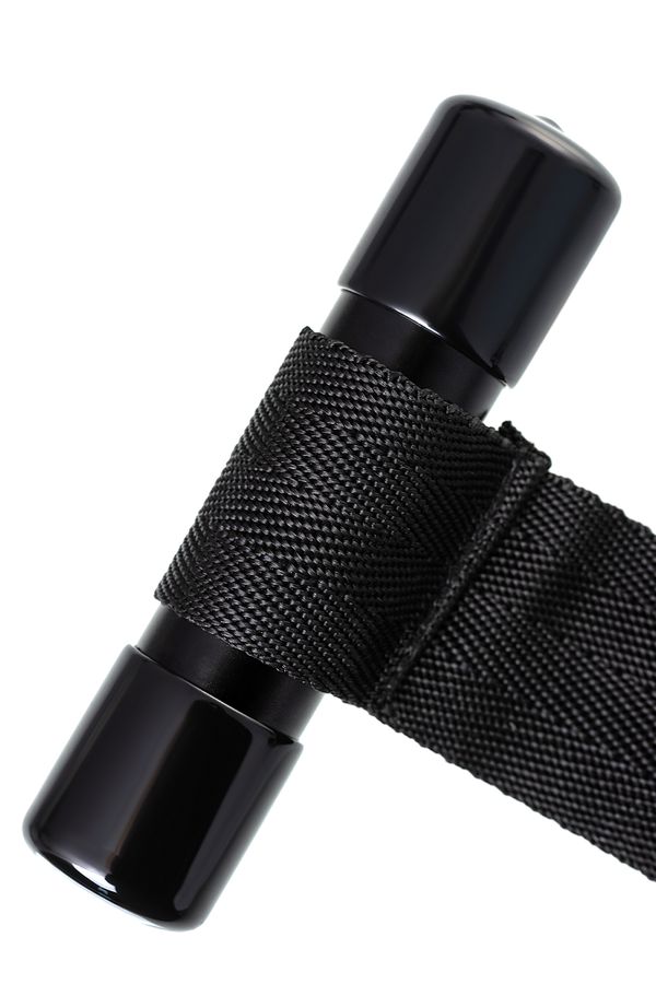 Hand hand cuffs with clamps for bedroom play
Material ... Anonymo - Hand Clamps - Silver/Black photo-9
