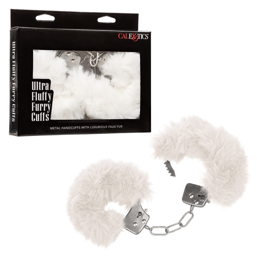 Let your lover take the lead and indulge in sensationally en... CEN - Ultra Fluffy Furry Cuffs - White photo-7