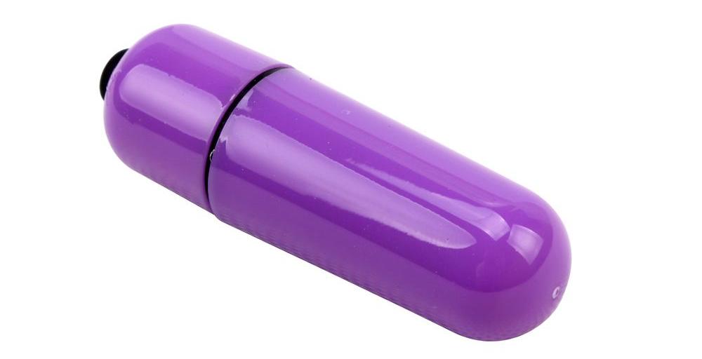 7 Vibrating Functions, Waterproof, Phthalates Free.
Materia... Chisa - My First Mini Love Bullet - Purple photo-3