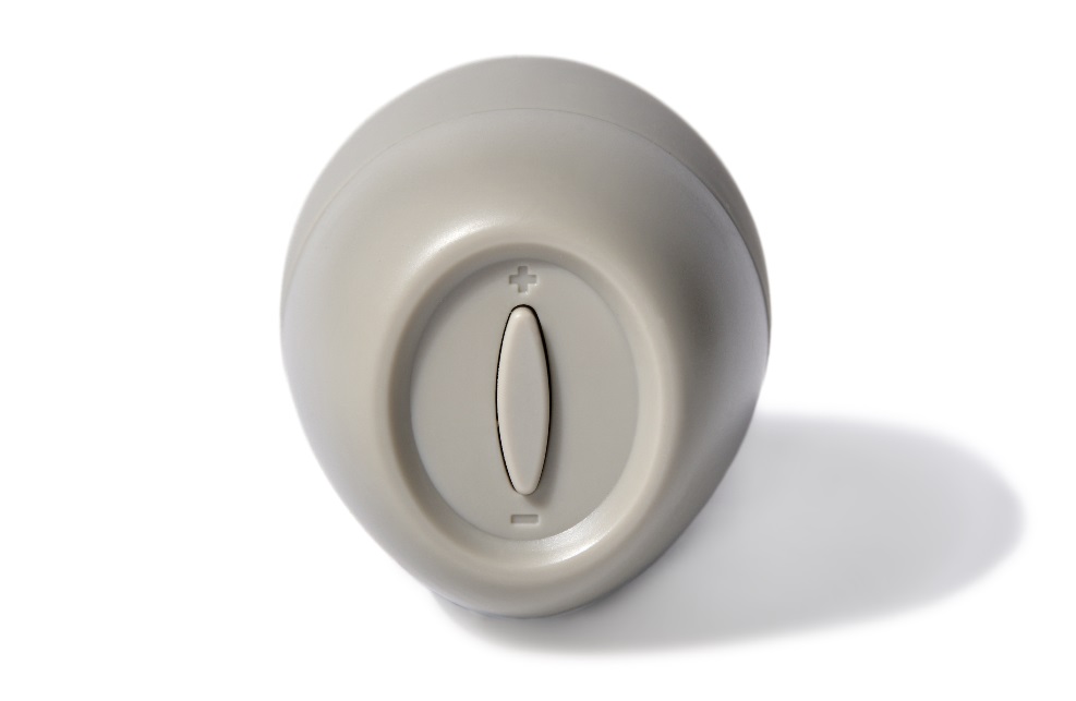 Set the speed of your sensations with patent-pending Percuss... Lora DiCarlo - Carezza Clitoral Massager - Beige photo-6