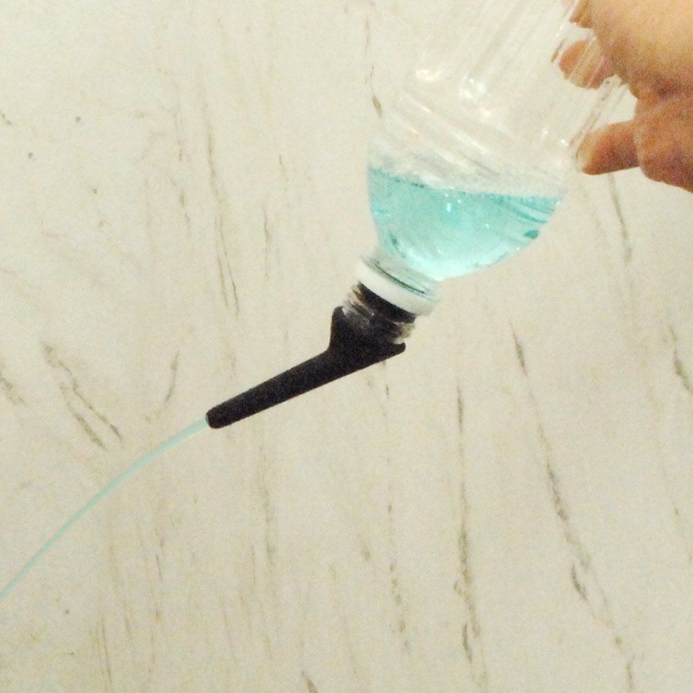 Install the portable cleaning supplies used on plastic bottl... Rends - Super Wash photo-5