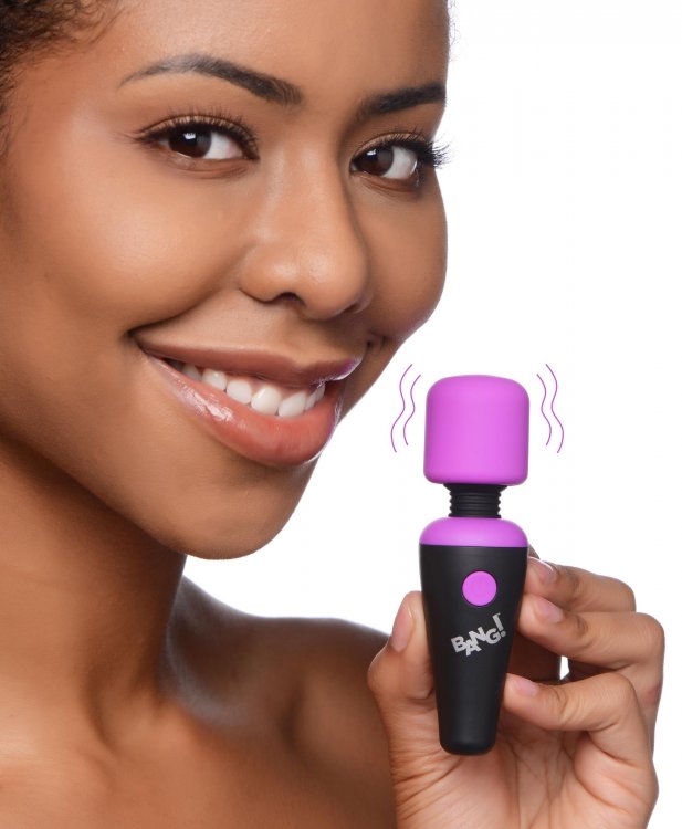 The perfect travel companion! This tiny wand fits in the pal... Bang! - 10X Vibro Mini Wand - Purple photo-2