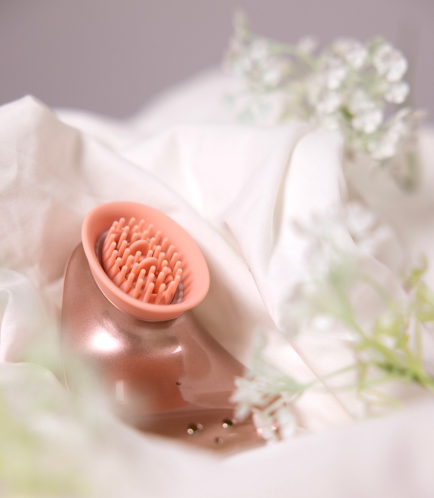 This hands-free, beautifully designed, small and innovate to... Innovation - Twitch Suction Vibrator - Rose Gold photo-5