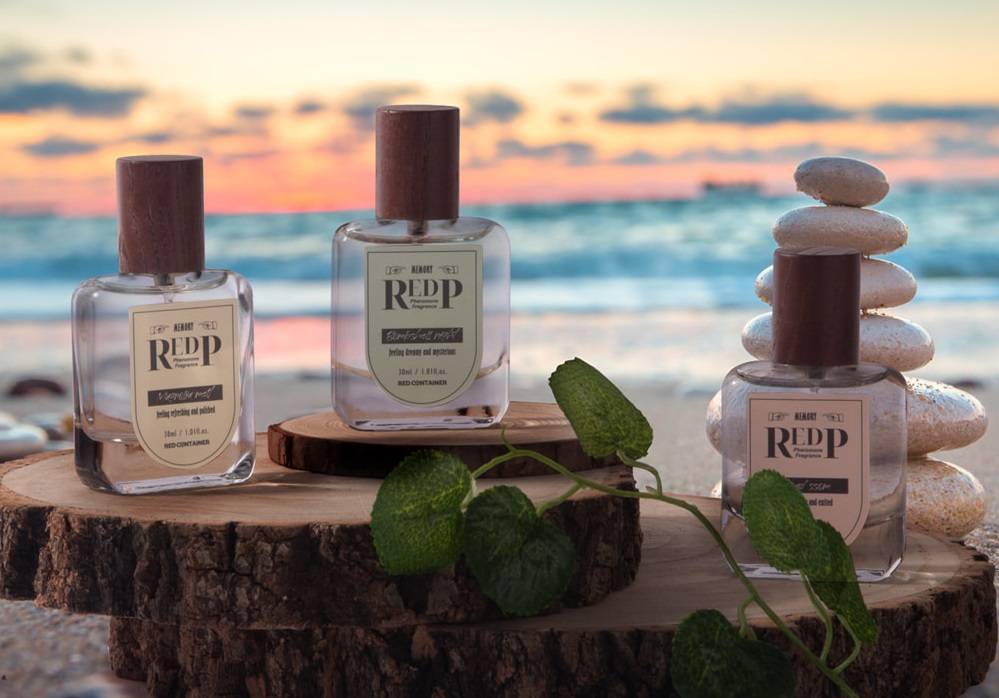 The fresh scent of bergamot and green apple felt in the gent... Red Container - Pheromone Flavor REDP Bombshell Night - 30ml photo-8