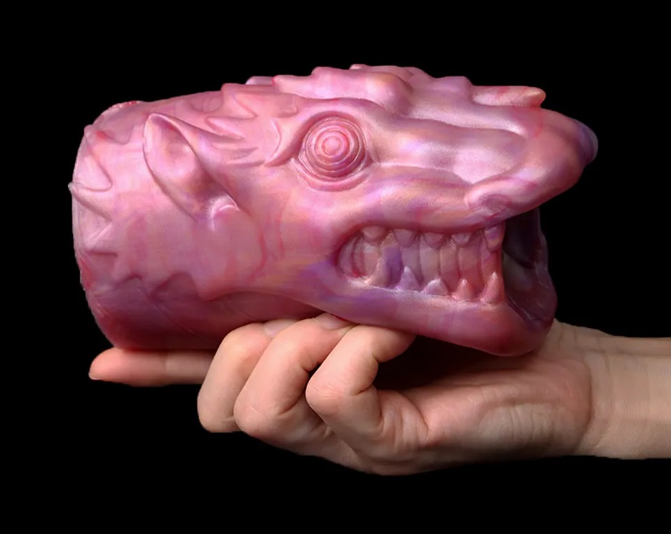 Material: Liquid silicone
Size:7*26.5CM
Net weight:650G
FAAK - Day Dragon Masturbator - Bloodsucker photo-2