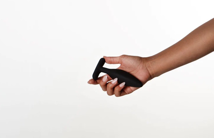 The Egon vibrating butt vibrator is designed for its multi-s... Je Joue - Egon Vibro Butt Plug - Black photo-4