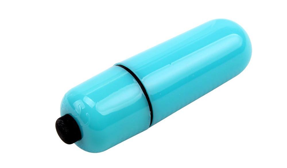7 Vibrating Functions, Waterproof, Phthalates Free.
Materia... Chisa - My First Mini Love Bullet - Blue photo-4
