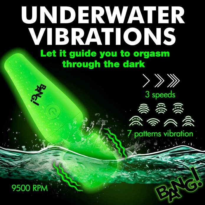 Enjoy this powerful, travel-friendly, glow-in-the-dark mini ... Bang! - 10X Glow Mini Wand Massager - Green photo-5
