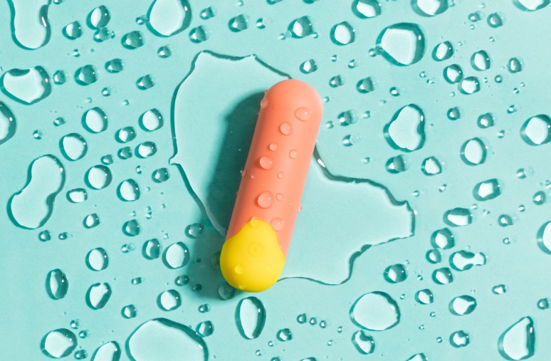 Small yet mighty! Bullet vibe ROMP Riot is an ultra-compact ... Romp - Riot Bullet - Orange photo-7