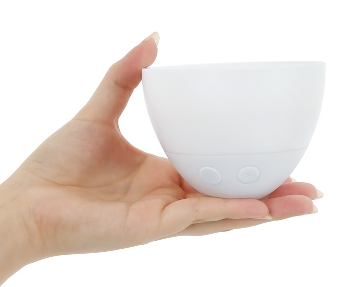 Cordless and more compact, each U.F.O. is a stand-alone gadg... Vorze - U.F.O. Mobile Nipple Stimulator - White photo-8