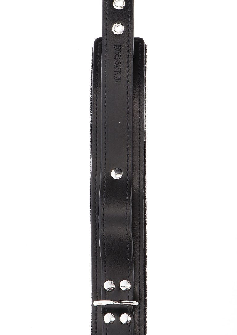 Wearing the adjustable TABOOM Heavy D-Ring Collar can be a s... Taboom - Heavy D-Ring Collar - Black photo-3