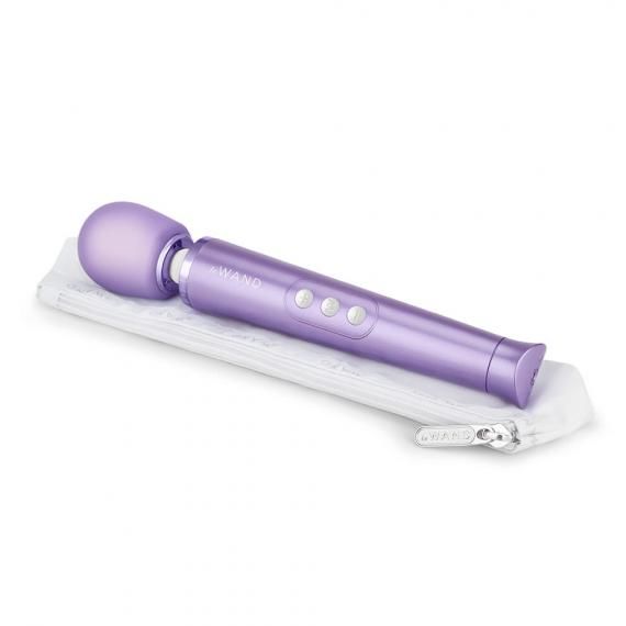 Le Wand Petite是我们标志性充电棒按摩器的较小版本。 Le Wand Petite体积较小,但功率较大。
... Le Wand - 中型充电式按摩震动棒 - 紫色 照片-4