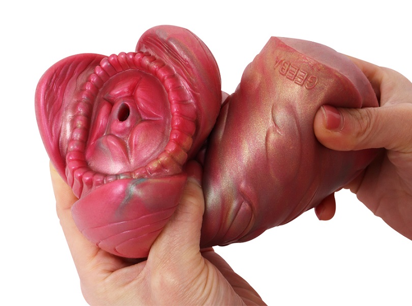 Material: Liquid silicone
Size: 7*15.5cm
Net weight: 656.5g FAAK - Sandworm Masturbator - Pink photo-7