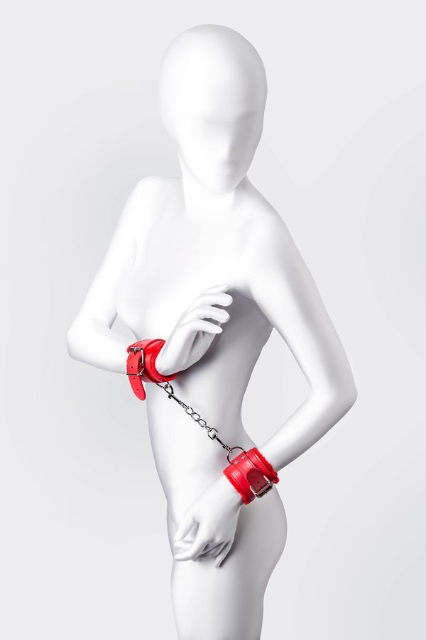 They are made of genuine leather with a velour lining. Nicke... Anonymo - Handcuffs - Red photo-2