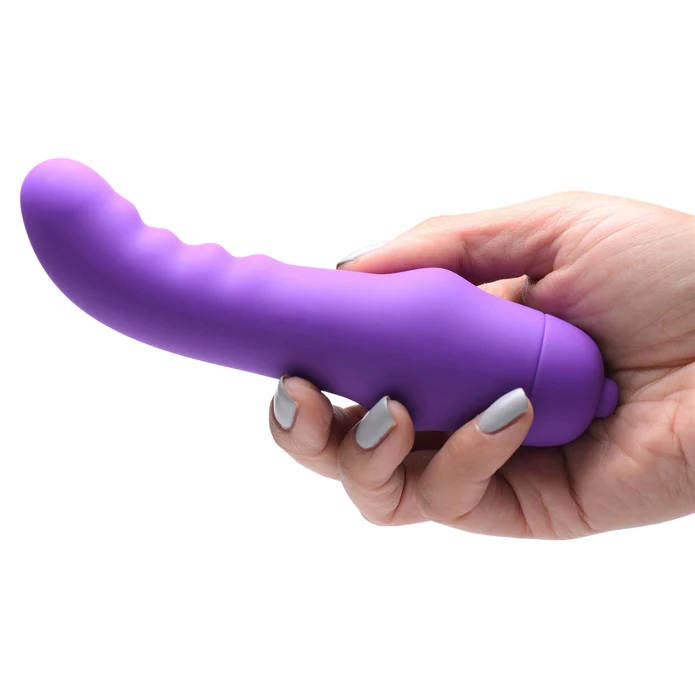 7 vibrating functions
G-Spot textured curved shaft
Waterproo... Gossip - Lil Wavy Mini G-Spot Vibrator - Violet photo-2