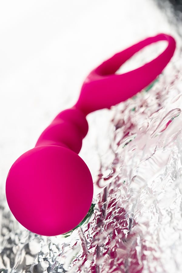 Bong The small plug size is ideal for the first experience. ... ToDo - Bong Anal Plug - Pink photo-7