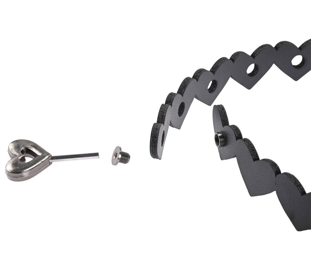 Turn up the heat with the Heart Day Collar and add a touch o... Sex&Mischief - Heart Day Collar - Black photo-2