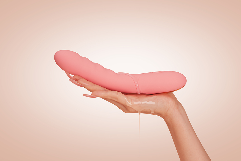 Fulfil your fantasies with Ava Neo, the newest luxury to... SVAKOM - Ava Neo Interactive Thrusting Vibrator - Peach Pink photo-10