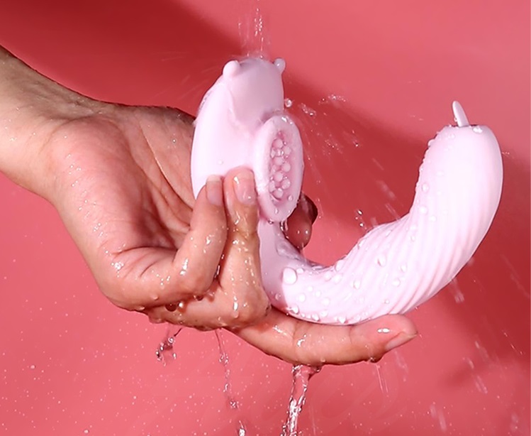 This couple vibrator combines clitroal and G-spot which brin... Secwell - Bear Dual Vibrator - Pink photo-11