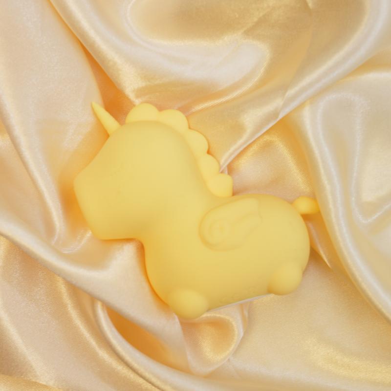 Create real magic with this discreet mini unicorn vibrator. ... Unihorn - Bean Blossom Clitoral Vibe - Yellow photo-6
