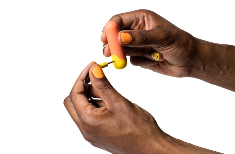 Small yet mighty! Bullet vibe ROMP Riot is an ultra-compact ... Romp - Riot Bullet - Orange photo-6