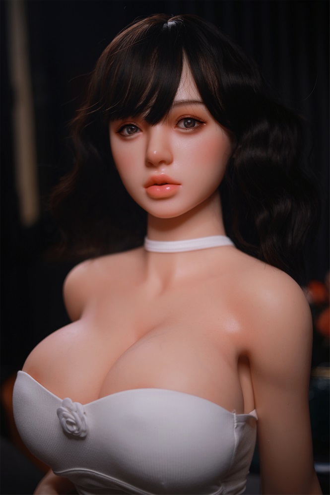 To check the sample of realistic doll visit our showroom.
... Katy European Realistic Sex Doll, Curvy Body, Ultra Soft Silicone 157 cm (5’2 ft) photo-7