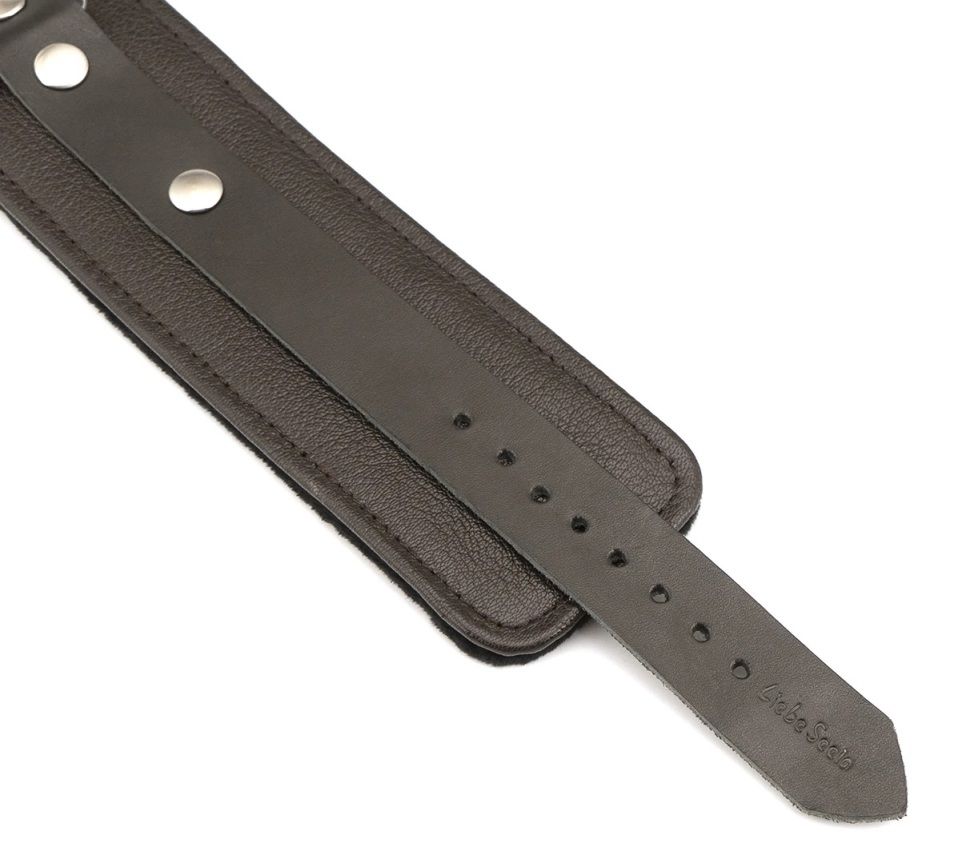 A standard restraint that securely binds both ankles and doe... Liebe Seele - Leather Ankle Cuffs - Brown photo-4